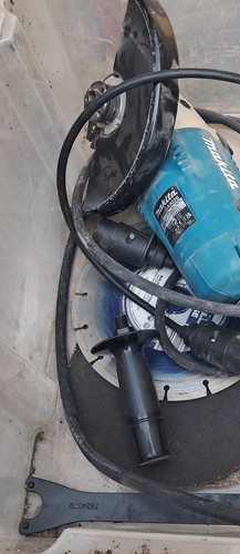 Inch makita 110v grinder - 110v,